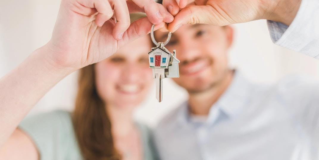 Cover Image for 5 Essential Things to Look for When Buying a House: A Guide for First-time Homebuyers